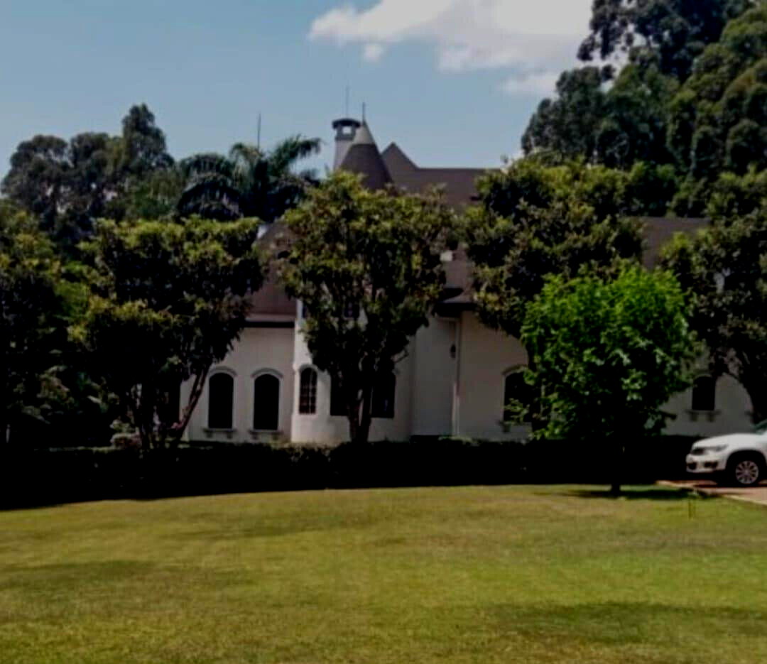 4BR Townhouse with Guest Wing on 1 Acre - Kitisuru