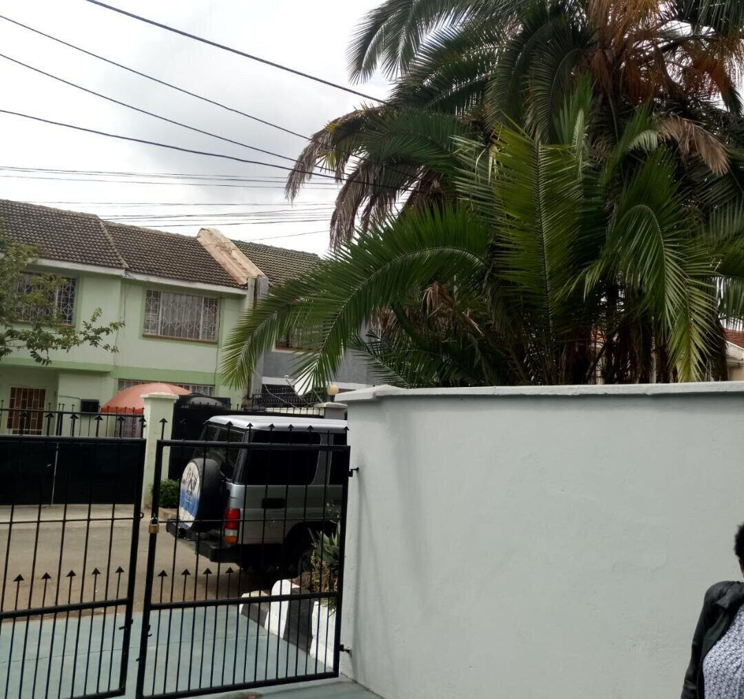 Remodeled 4BR Maisonette with DSQ & Playground - South C Gated