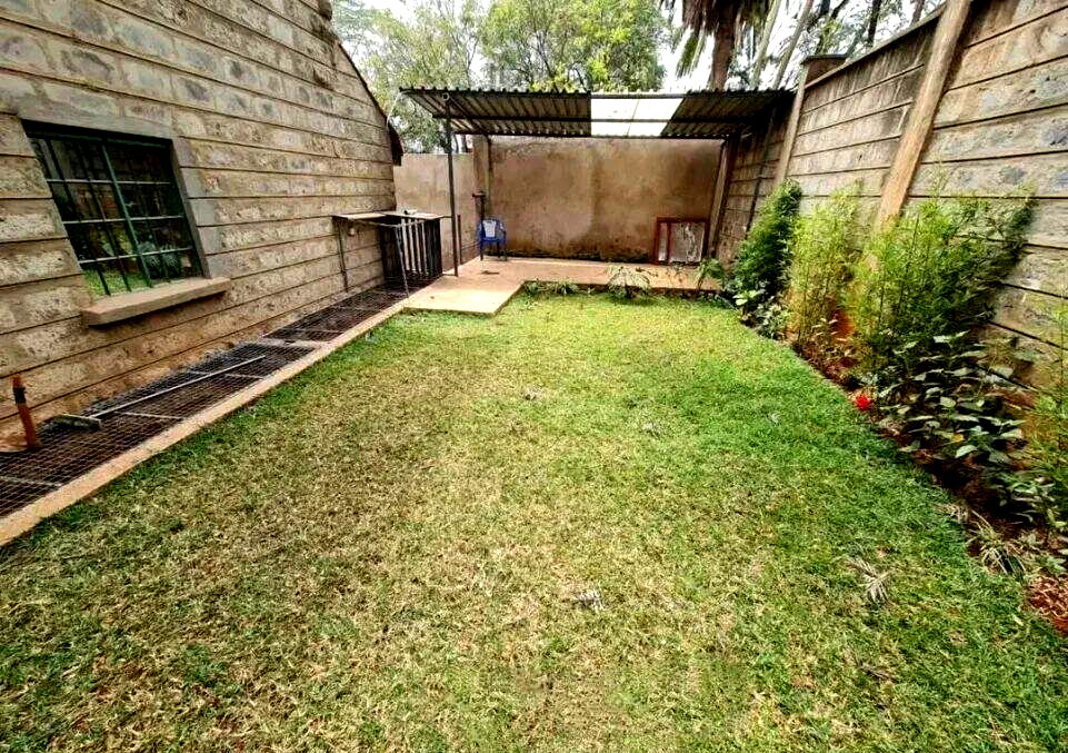 Rustic 5BR All-Ensuite Townhouse with DSQ & Solar - Kileleshwa