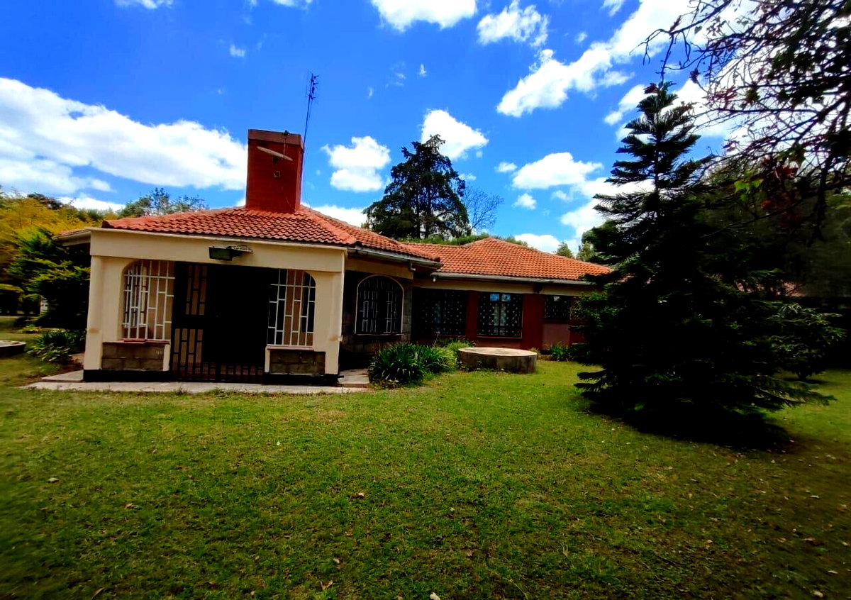 4-Bed Townhouse with Mature Garden on Half-Acre – Karen
