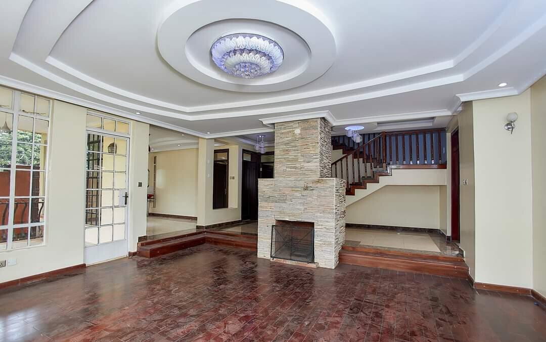 5-Ensuite Townhouse with Sunken Lounge & Loft - Lavington