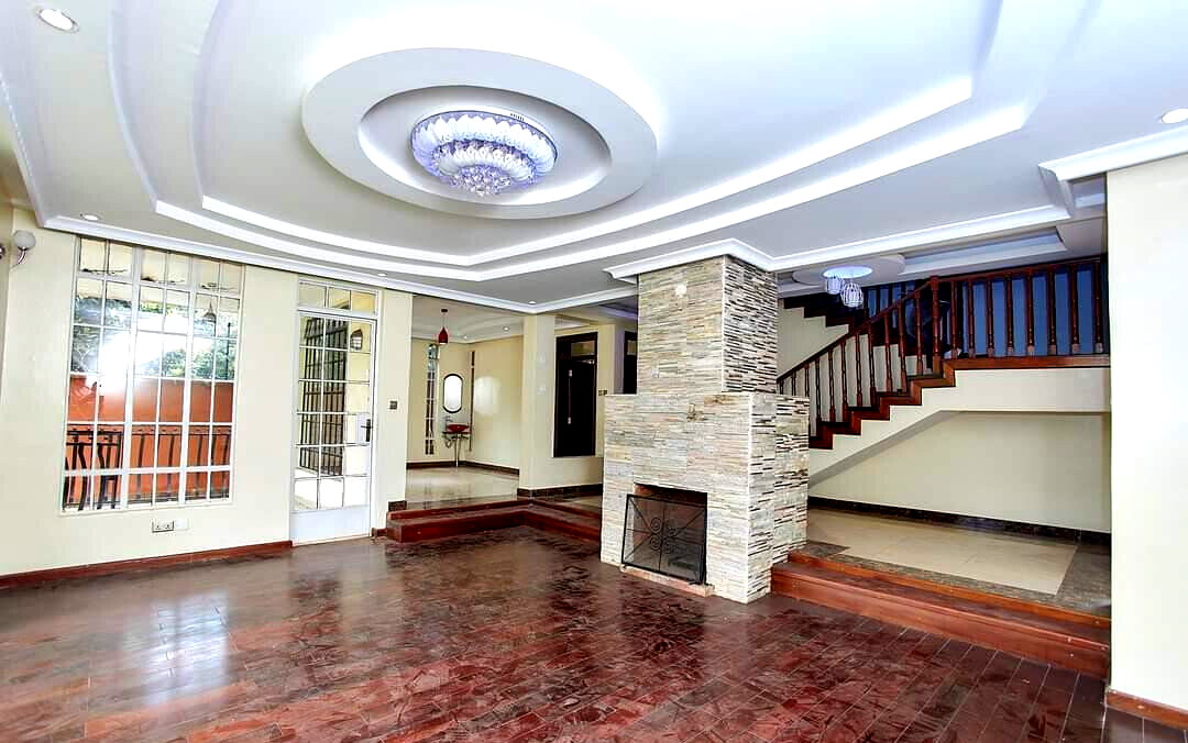 5-Ensuite Townhouse with Sunken Lounge & Loft - Lavington