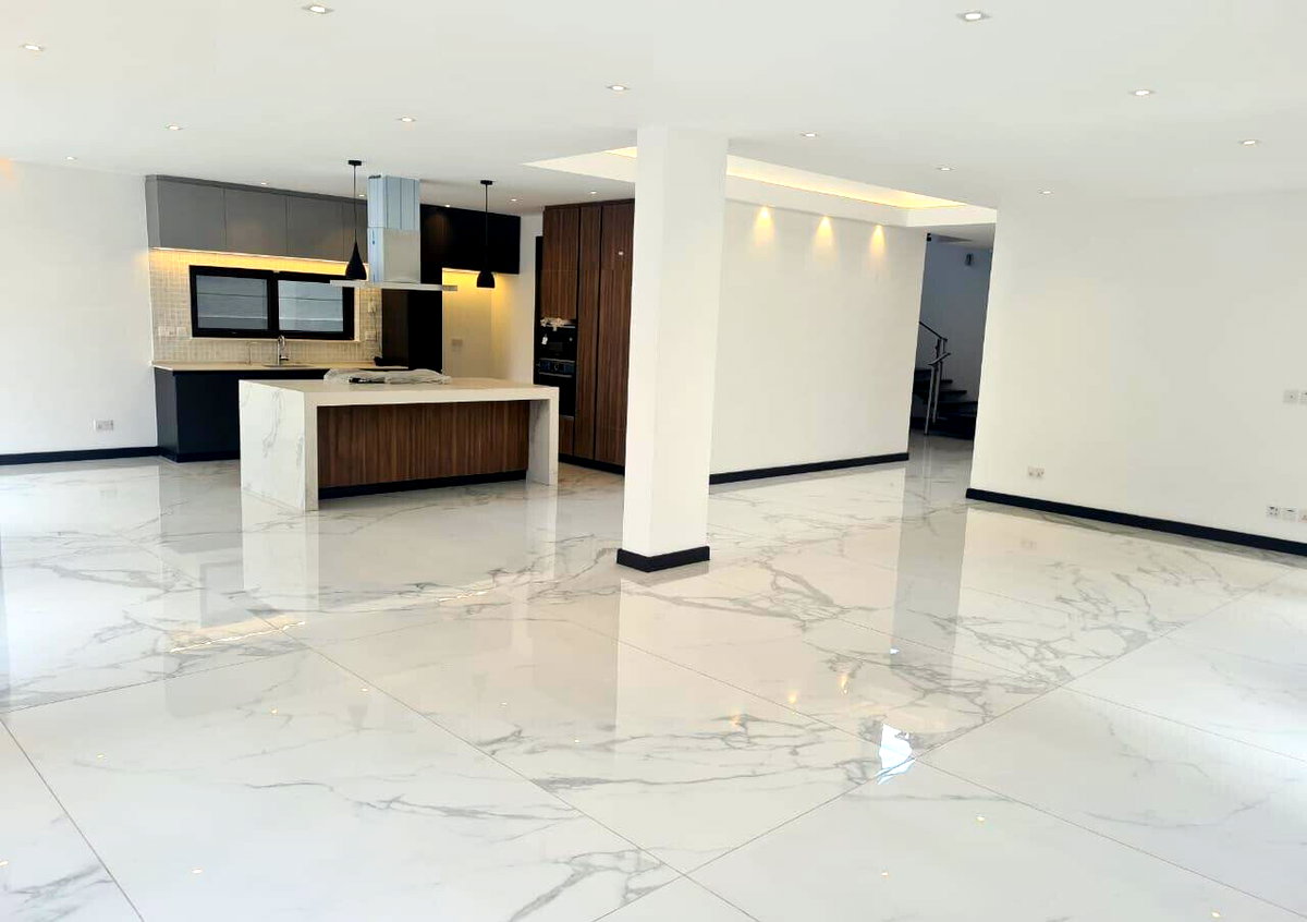 5BR Scandinavian Townhouse with Jacuzzi & Fireplace - Peponi