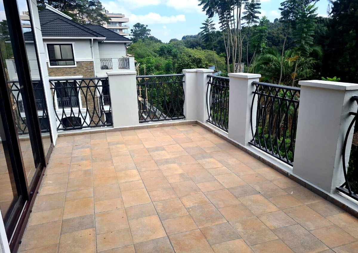 5BR Scandinavian Townhouse with Jacuzzi & Fireplace - Peponi