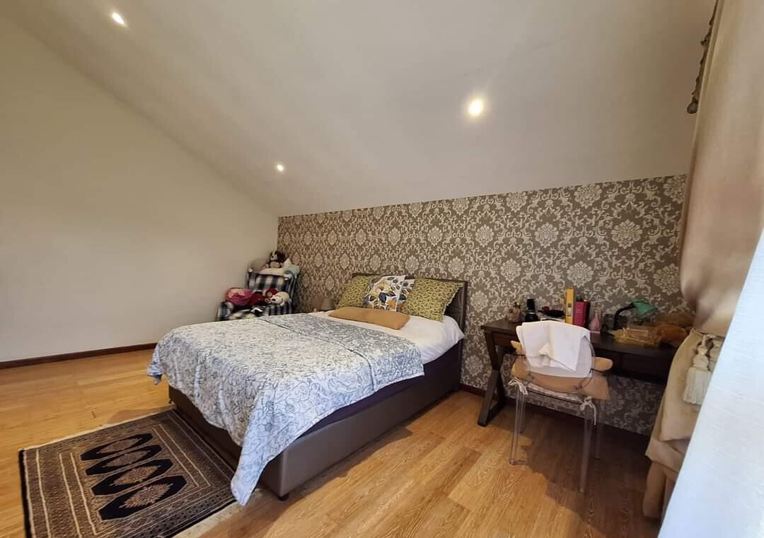 4-Ensuite Townhouse with DSQ & Pool on 0.4 Acres – Karen