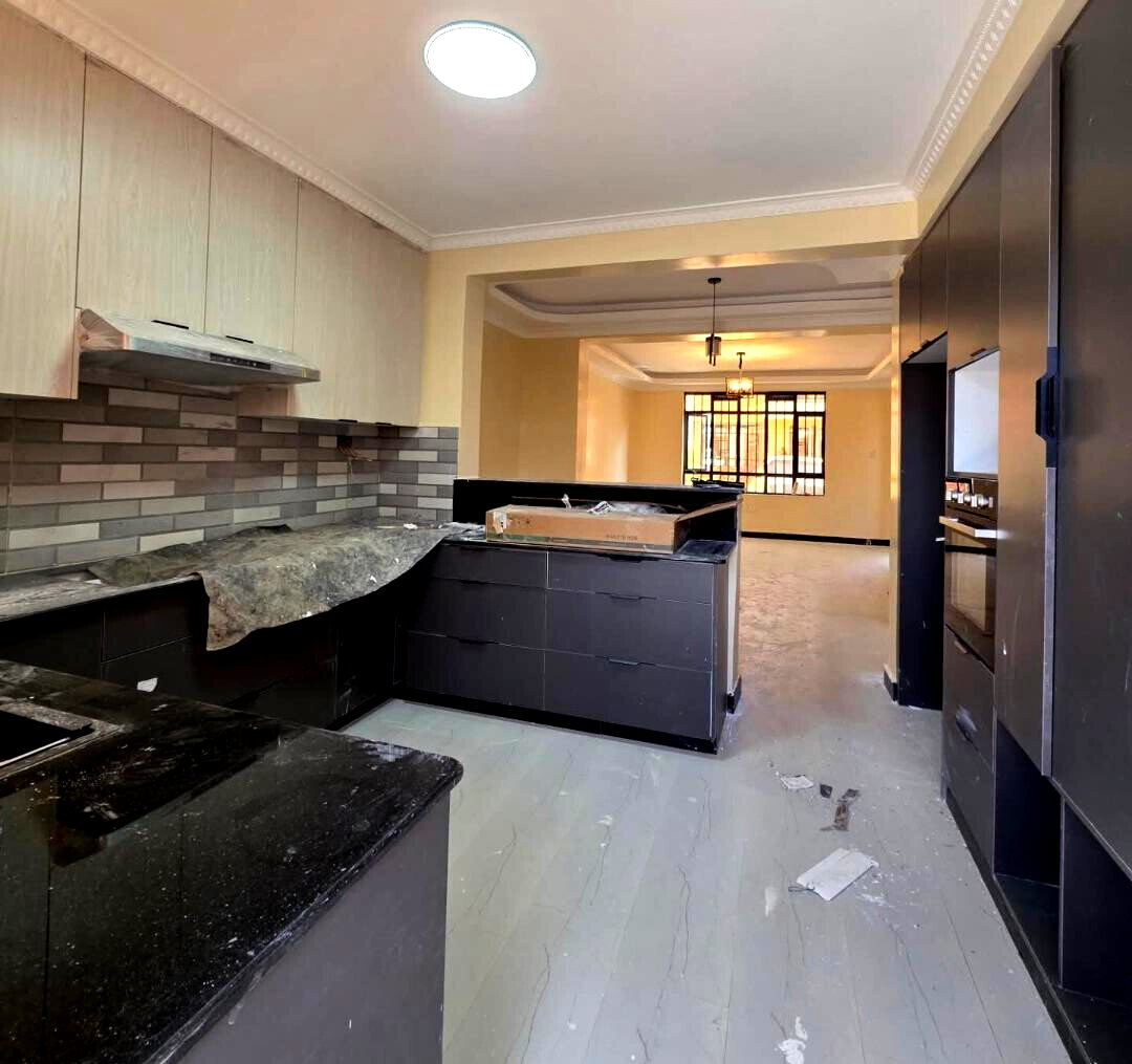4BR All-Ensuite Townhouse with Rooftop Terrace - Lower Kabete