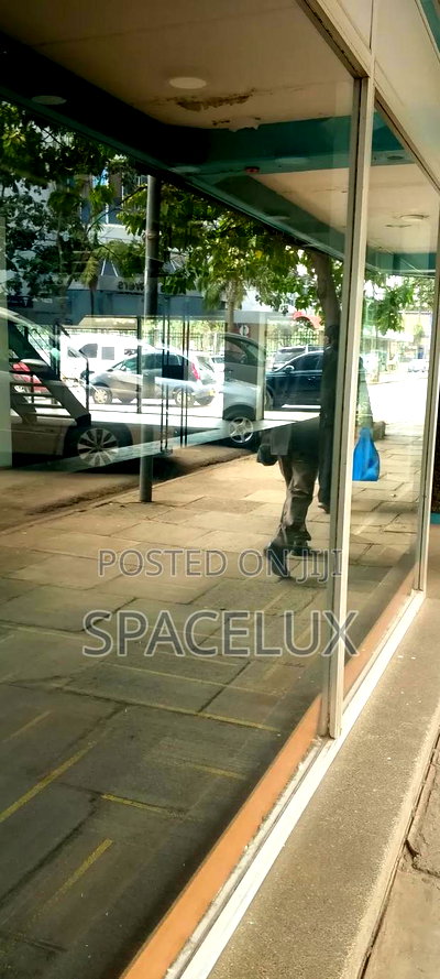 A Classic Show Room - Image 2