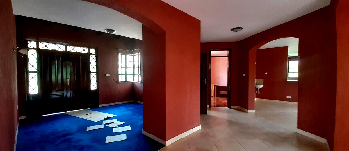 4-Ensuite Townhouse with Gazebo & DSQ – Karen Gated Community