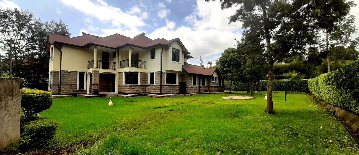 4-Ensuite Townhouse with Gazebo & DSQ – Karen Gated Community