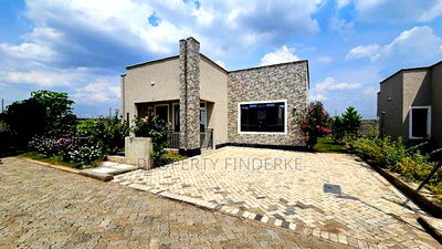 3bdrm Bungalow in Gate B for sale - Image 4