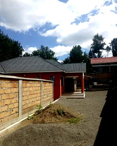 2BR En-Suite Townhouse with DSQ on 1/8 Acre - Kiserian