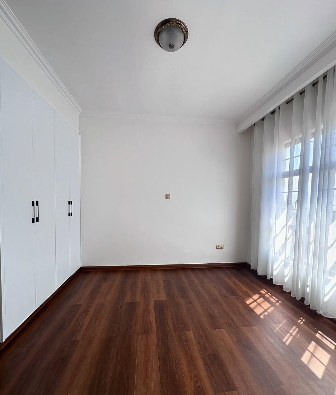 4BR All-Ensuite Townhouse in Gated Community of 20 - Kibiku