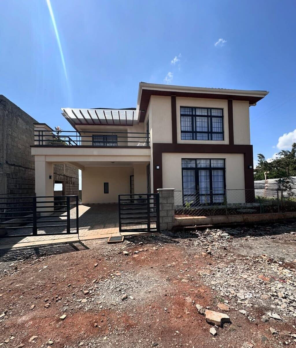 4BR All-Ensuite Townhouse in Gated Community of 20 - Kibiku
