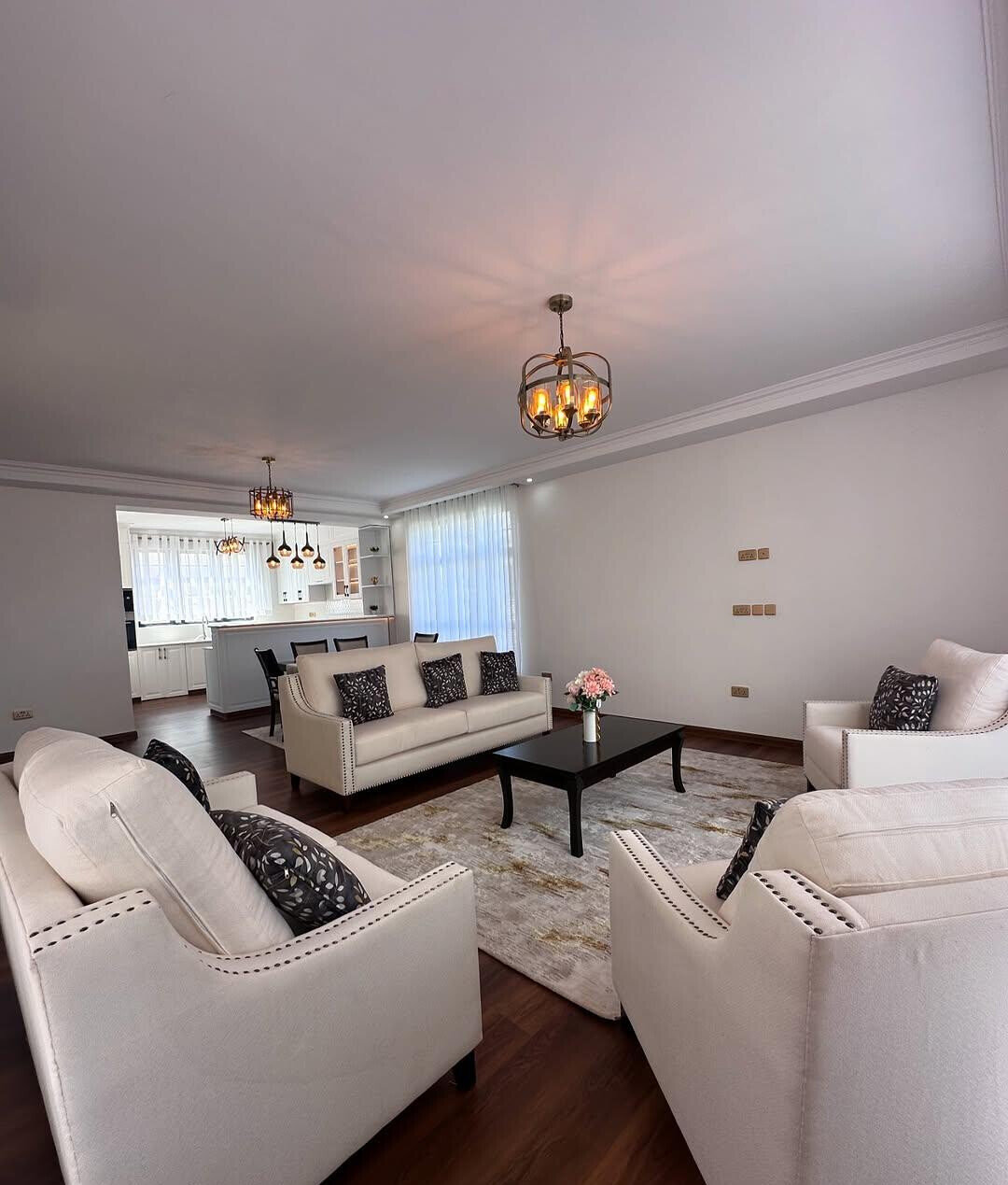 4BR All-Ensuite Townhouse in Gated Community of 20 - Kibiku