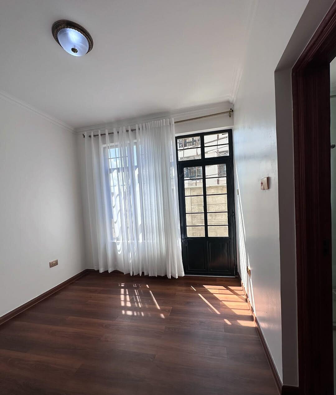 4BR All-Ensuite Townhouse in Gated Community of 20 - Kibiku