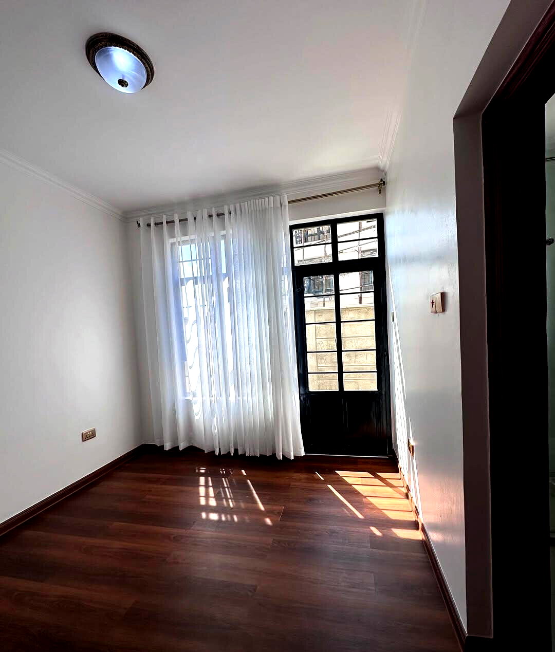 4BR All-Ensuite Townhouse in Gated Community of 20 - Kibiku