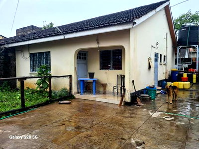 3bdrm Bungalow in Tena Estate, Donholm for sale - Image 6