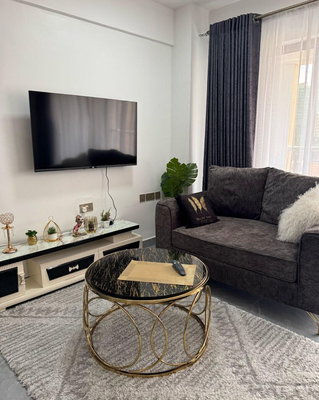 1BR Luxury Apartment with High-Speed Lifts & Gym - Kileleshwa