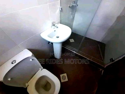 Furnished 5bdrm Maisonette in Gateway Mall, Nairobi Central for sale - Image 3