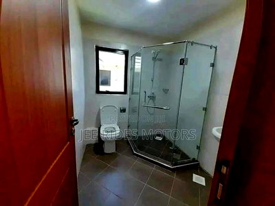 Furnished 5bdrm Maisonette in Gateway Mall, Nairobi Central for sale - Image 2