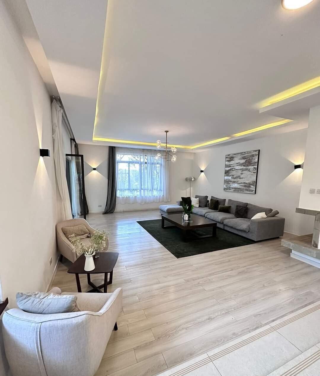 5-Ensuite Townhouse with Ololua Forest Views – Karen