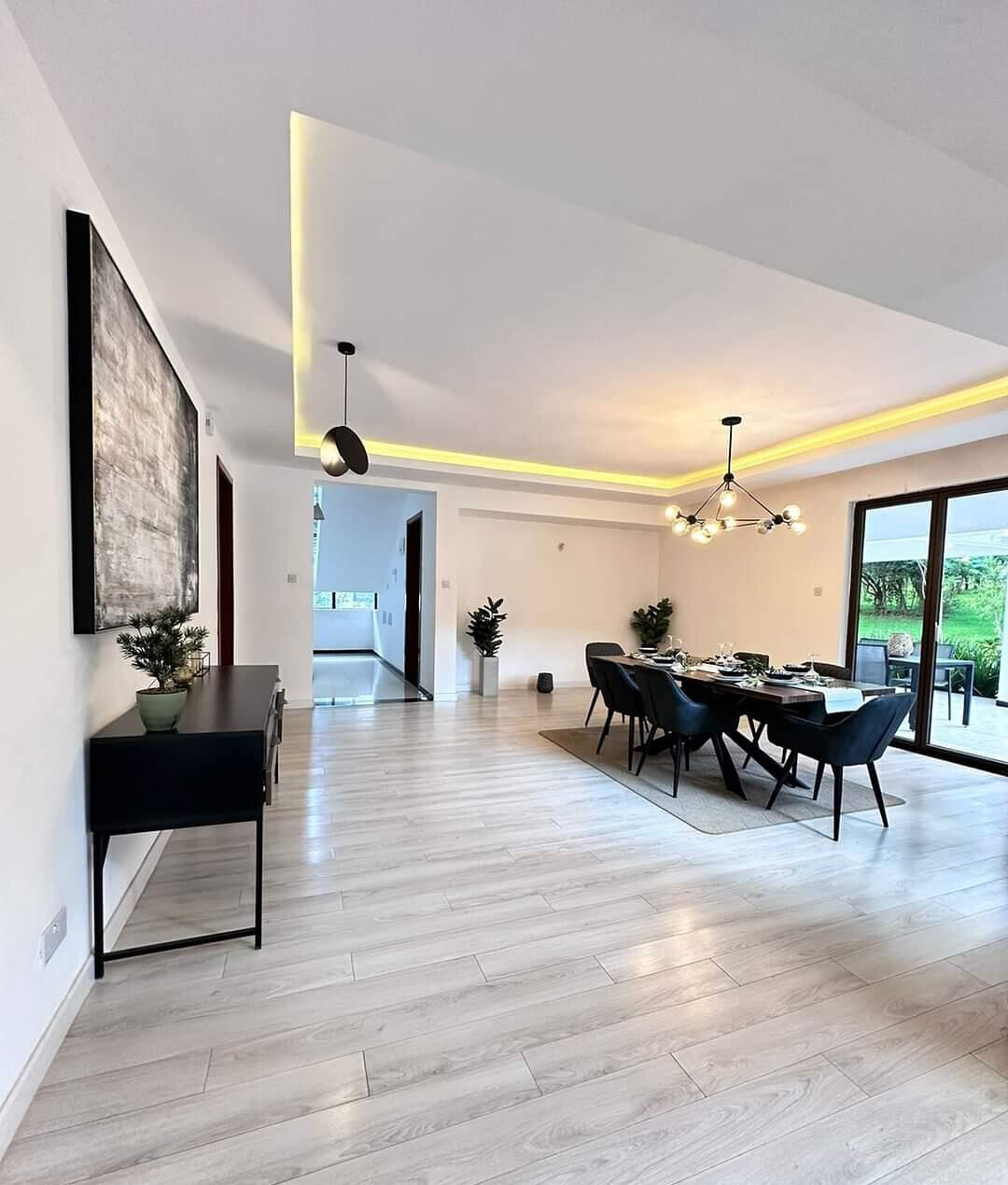 5-Ensuite Townhouse with Ololua Forest Views – Karen