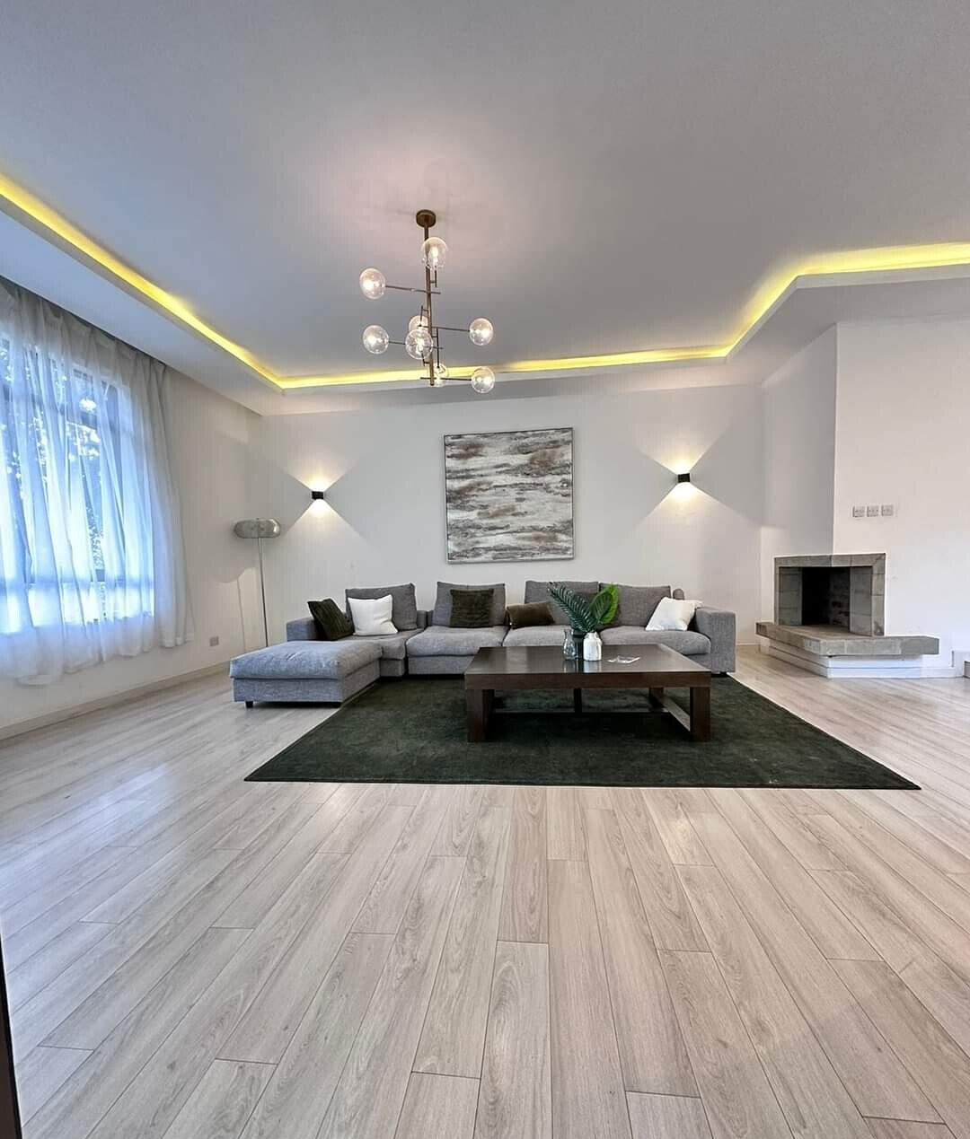 5-Ensuite Townhouse with Ololua Forest Views – Karen