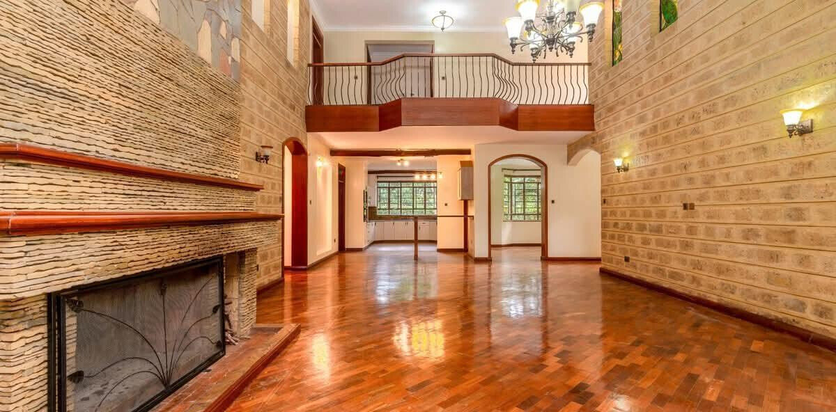 4-Bedroom Rustic Townhouse with Fireplace & Pool Access – Karen