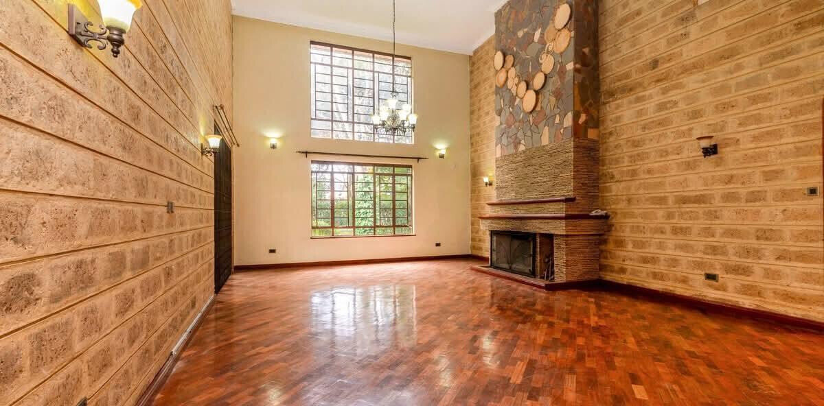 4-Bedroom Rustic Townhouse with Fireplace & Pool Access – Karen