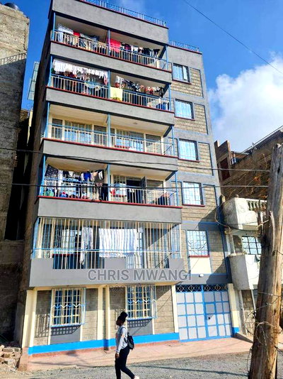 2bdrm Block of Flats in Donholm, Greenspan for Sale - Image 3