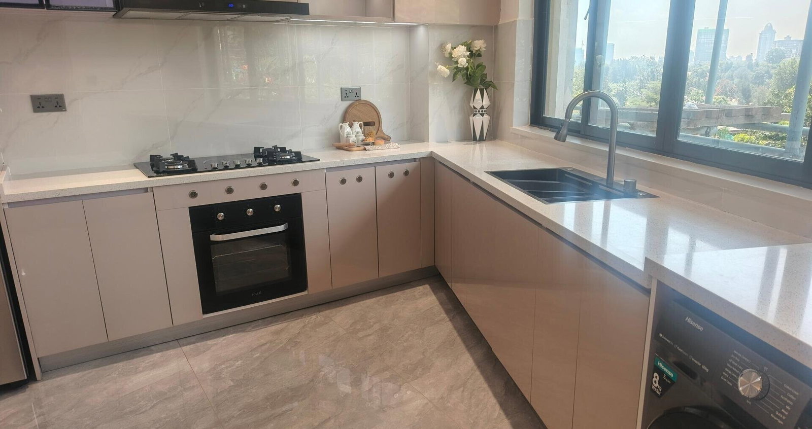 1BR En-Suite with Pool & Gym Access - Kileleshwa
