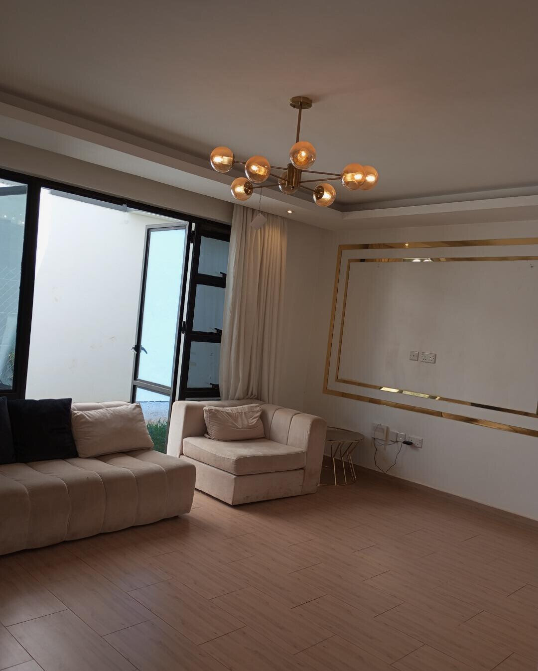 4BR All-Ensuite Townhouse with Rooftop Terrace & Pool - Ruiru