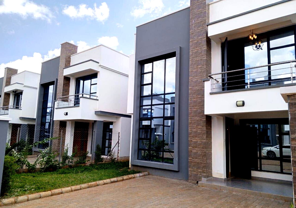 4BR All-Ensuite Townhouse with Rooftop Terrace & Pool - Ruiru