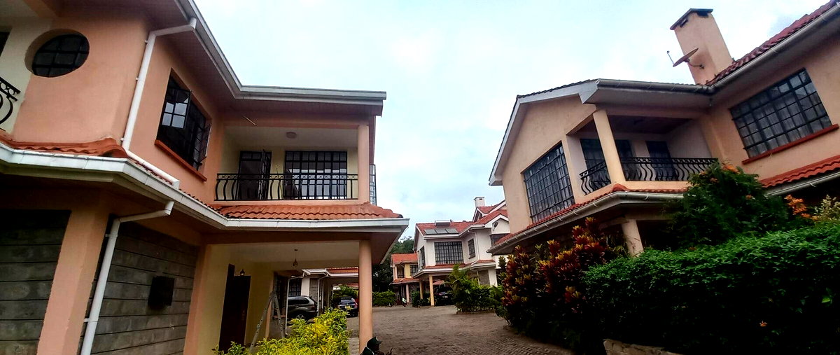 5-Ensuite Townhouse with Fireplace & Manicured Garden - Lavington