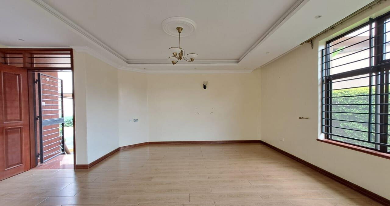 6-Ensuite Townhouse with Solar & Generator - Lavington