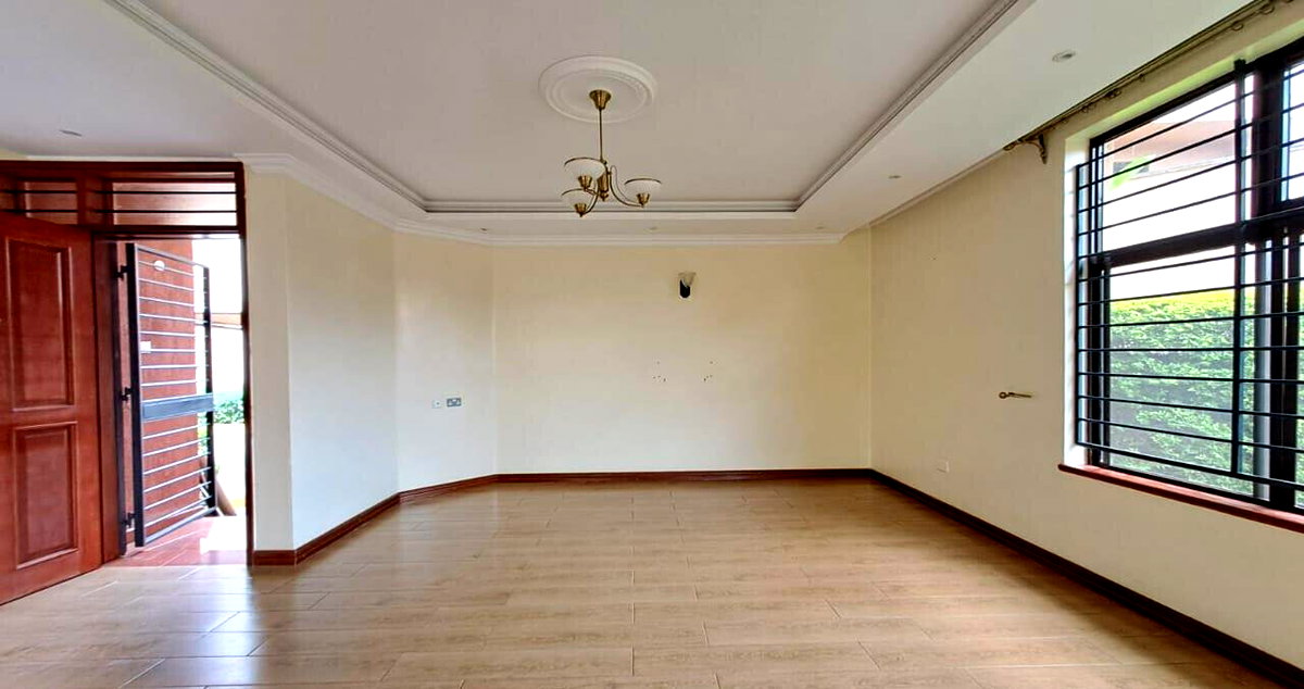 6-Ensuite Townhouse with Solar & Generator - Lavington