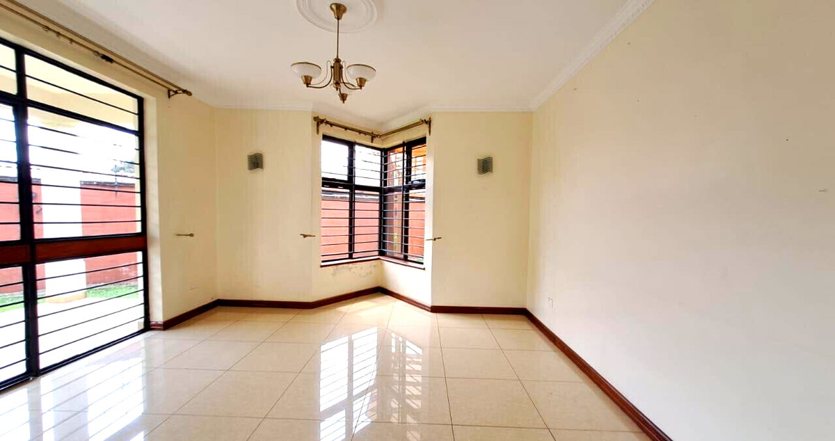 6-Ensuite Townhouse with Solar & Generator - Lavington