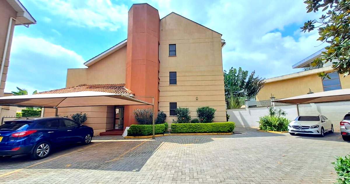 6-Ensuite Townhouse with Solar & Generator - Lavington
