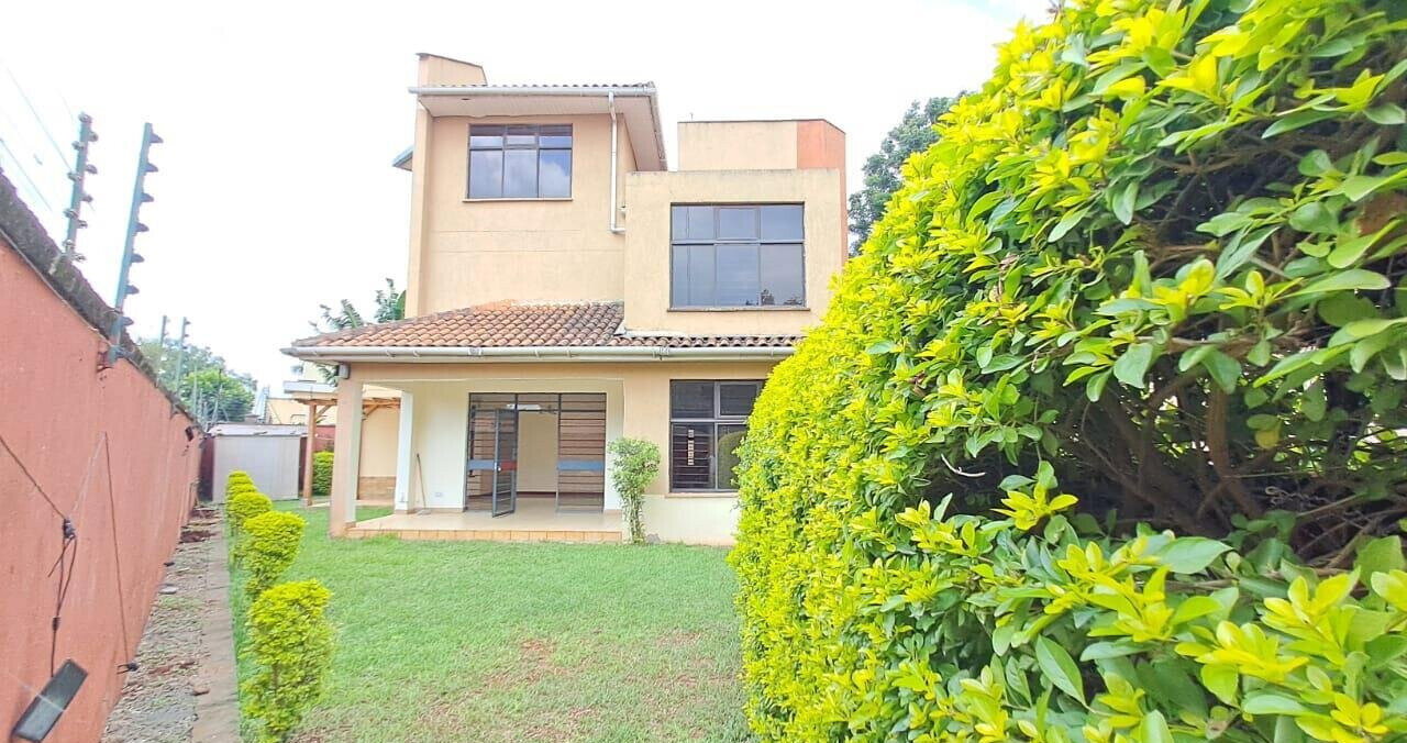 6-Ensuite Townhouse with Solar & Generator - Lavington