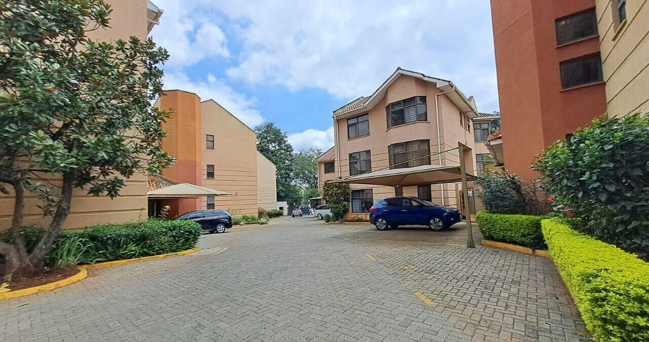 6-Ensuite Townhouse with Solar & Generator - Lavington