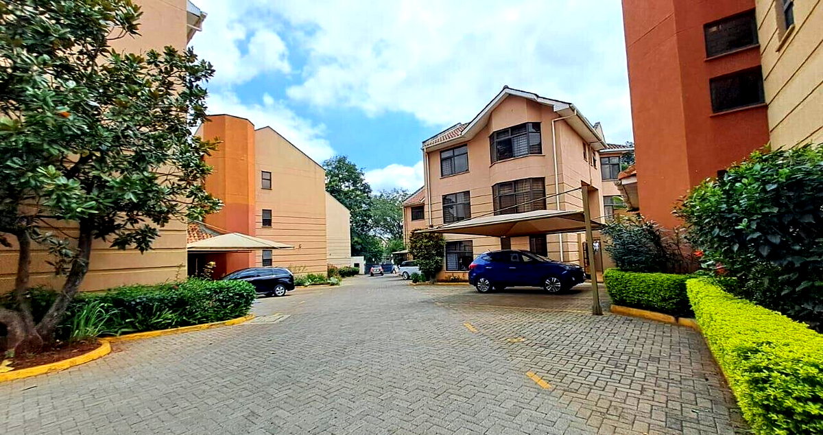 6-Ensuite Townhouse with Solar & Generator - Lavington
