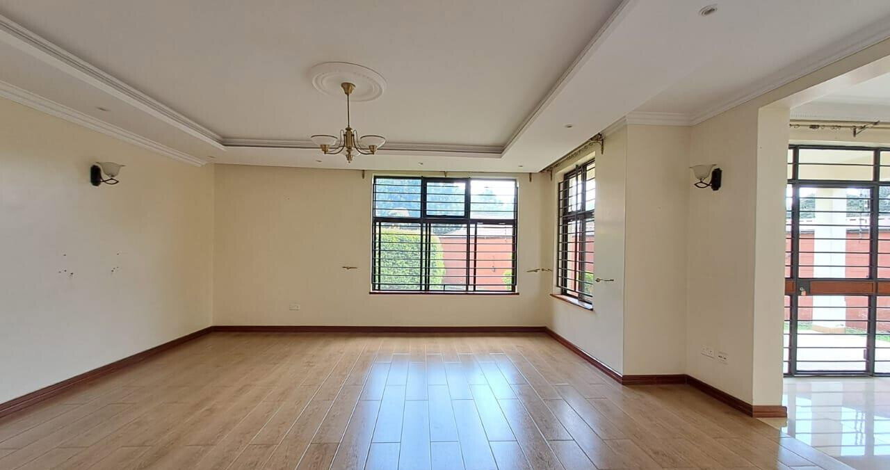 6-Ensuite Townhouse with Solar & Generator - Lavington