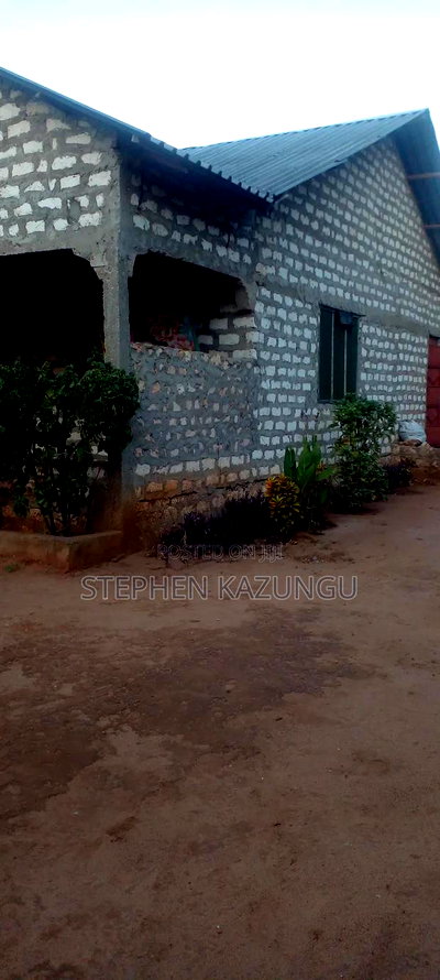 3bdrm House in Ukunda Shamu Road for sale - Image 1