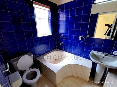 Commercial 8 Bedrooms House for Office Use - Image 14