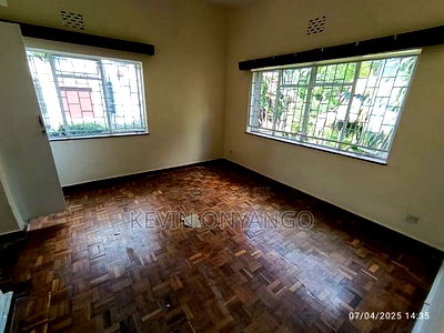 Commercial 8 Bedrooms House for Office Use - Image 11