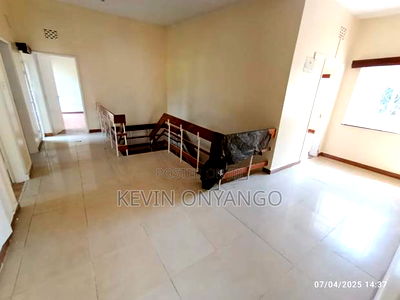 Commercial 8 Bedrooms House for Office Use - Image 9