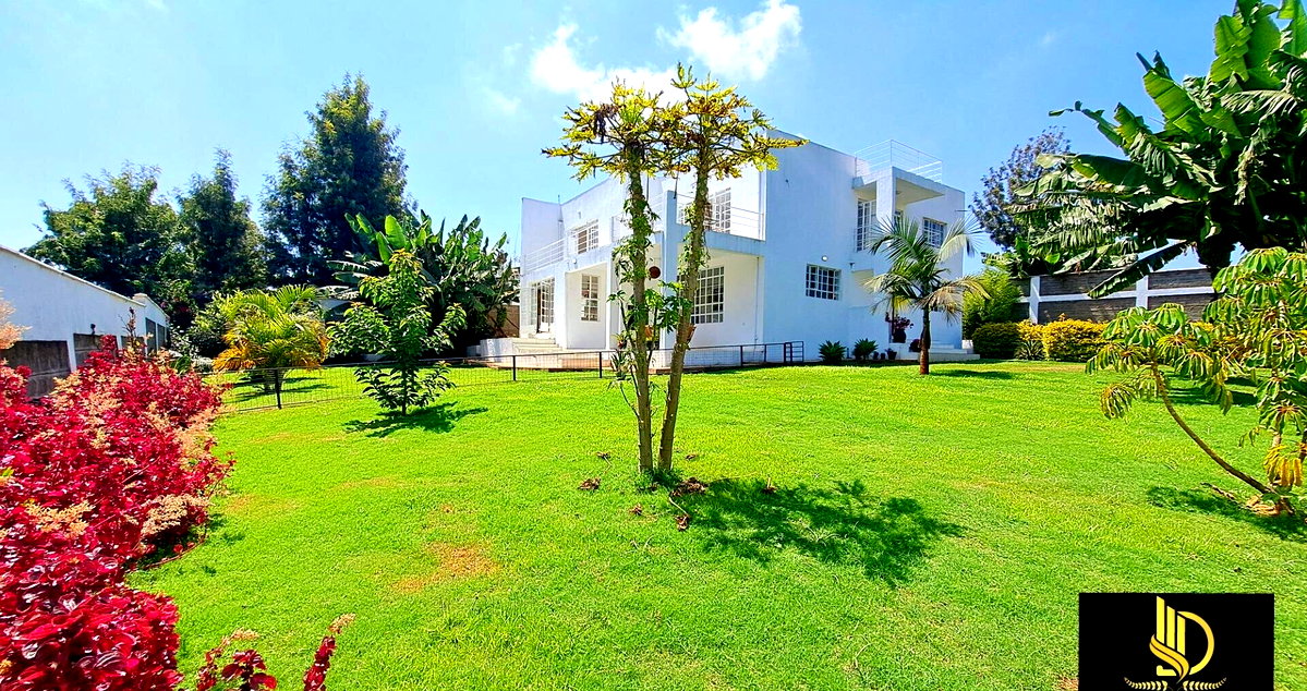 Scandinavian-Kenyan 4-Ensuite Home with Rooftop Terrace - Lower Kabete