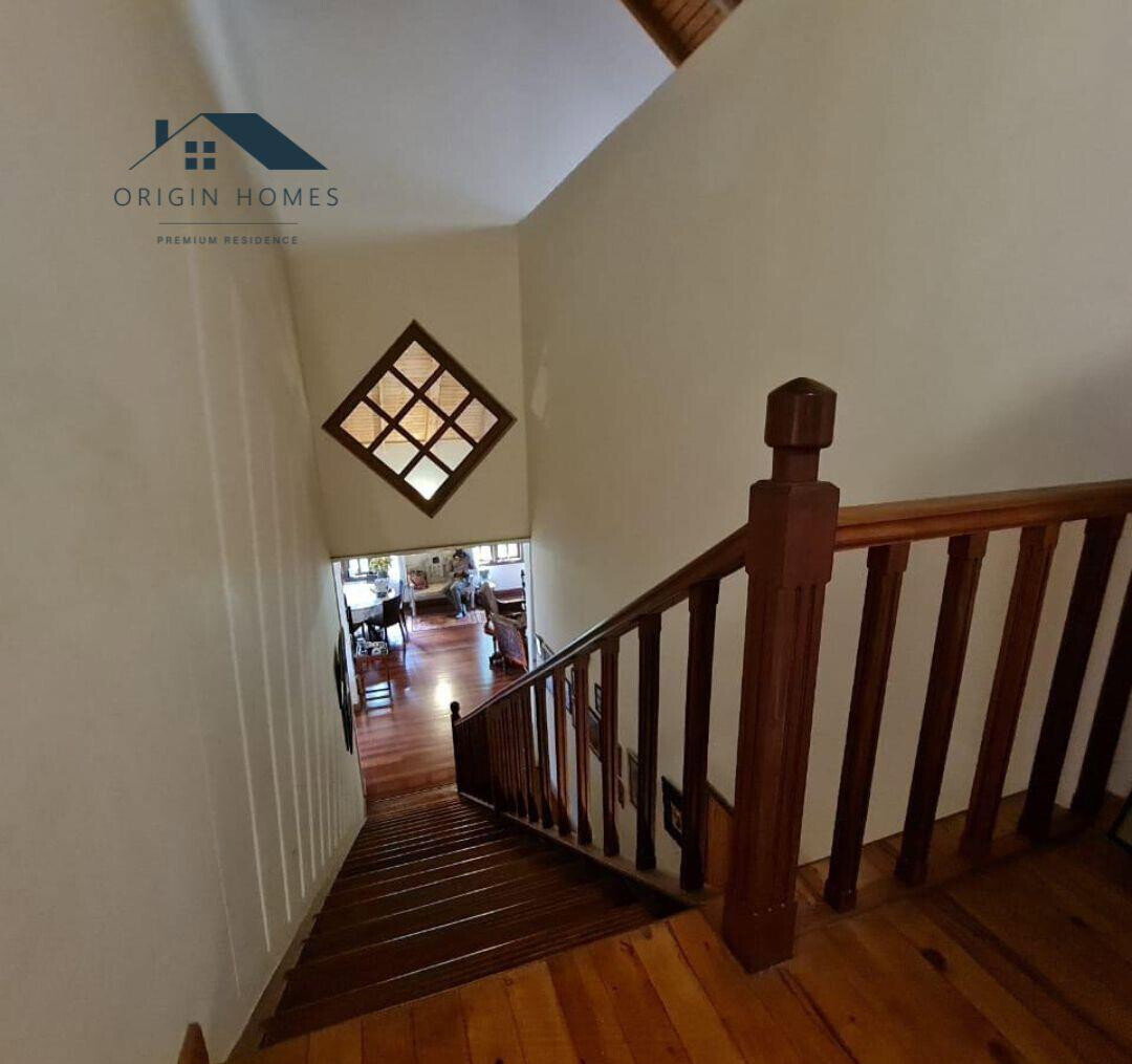 4-Ensuite Townhouse with Attic & Private Garden - Lavington