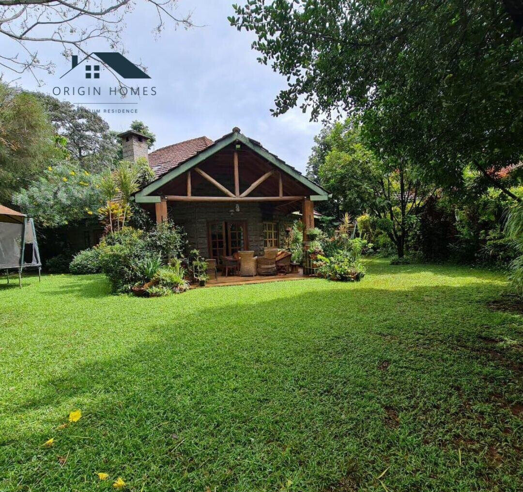 4-Ensuite Townhouse with Attic & Private Garden - Lavington