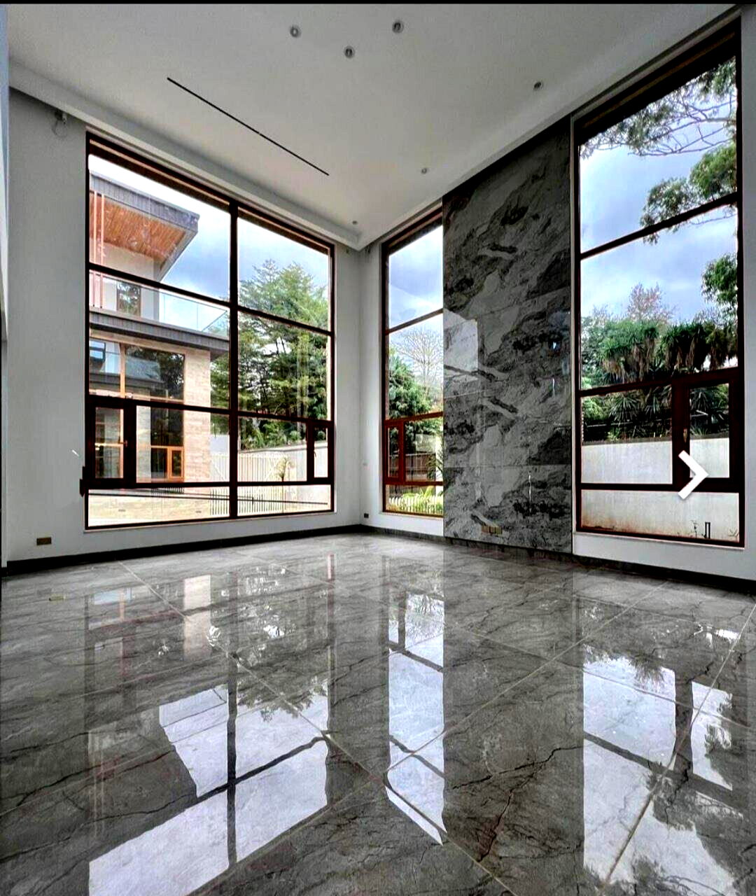 6-Ensuite Villa with Private Elevator & Panic Room - Lavington